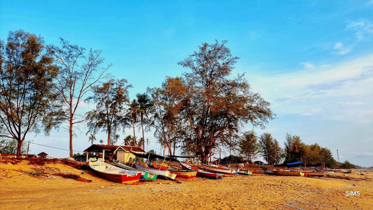 Rumah Tamu Tepi Pantai Hotel Dungun Exterior foto